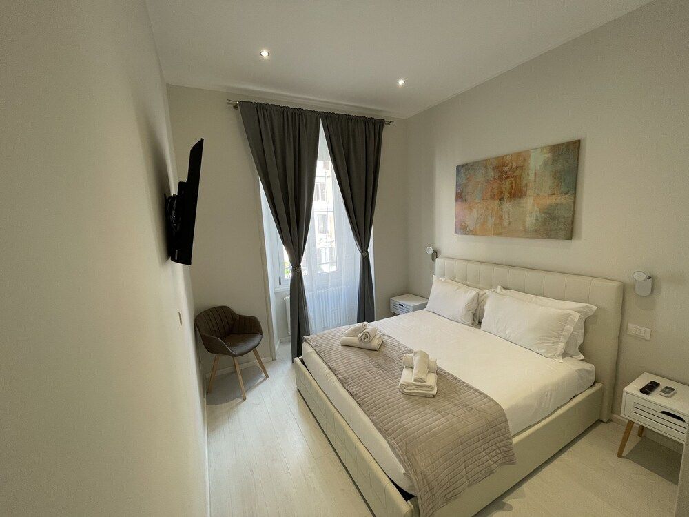 undefined Quintus Luxury Suites 5