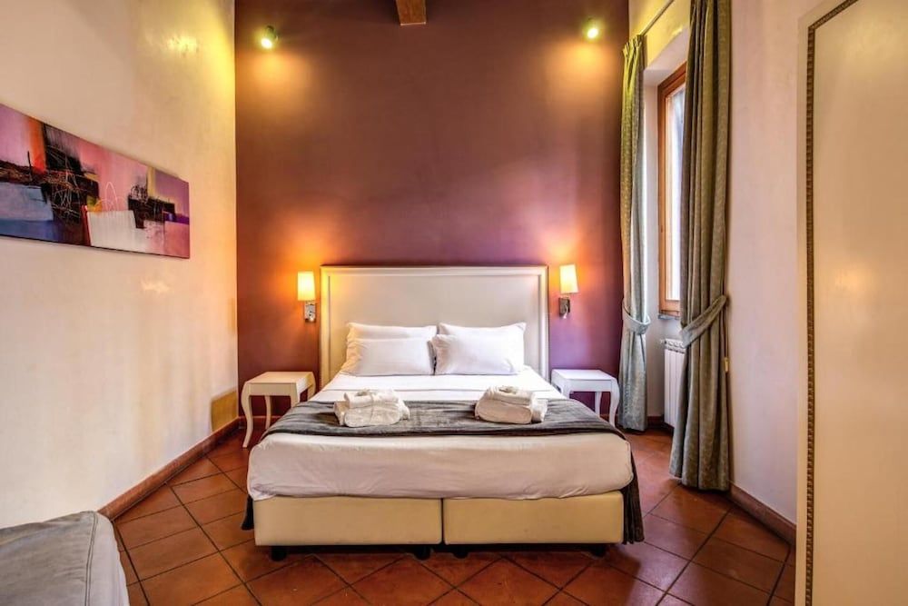 undefined MAGENTA COLLECTION FICO 7