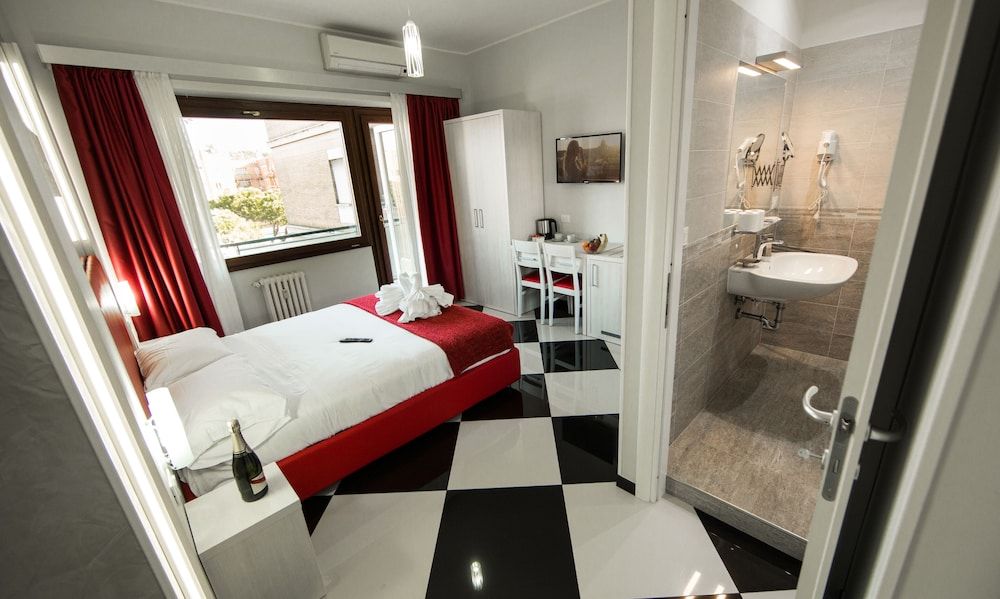 undefined Star of Rome 8