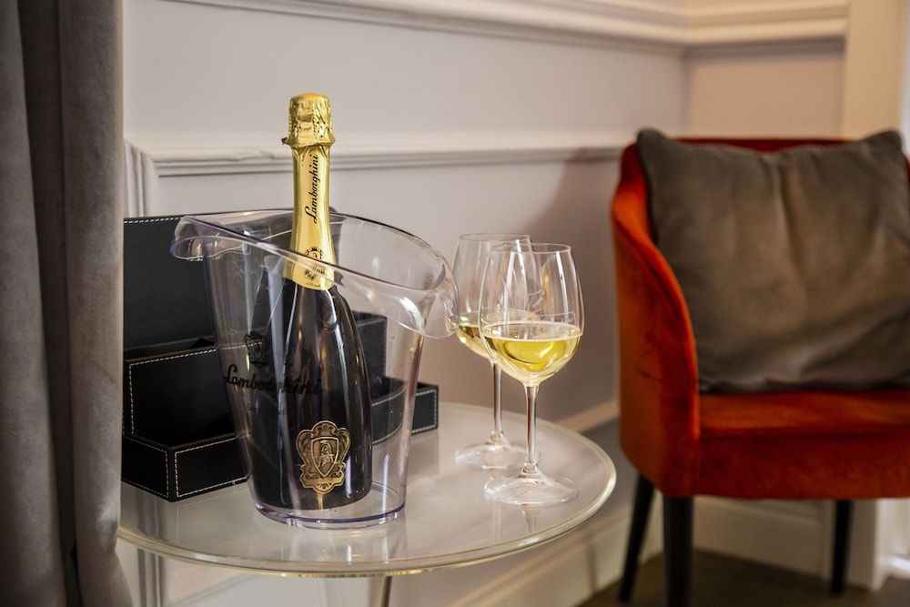 Relais San Lorenzo in Lucina Superior Room 6