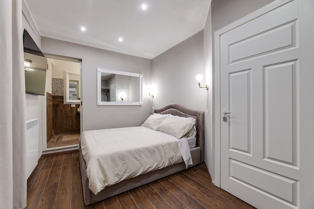 undefined amiri suites 4