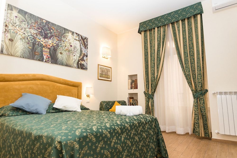 undefined Dreaming in Rome 6