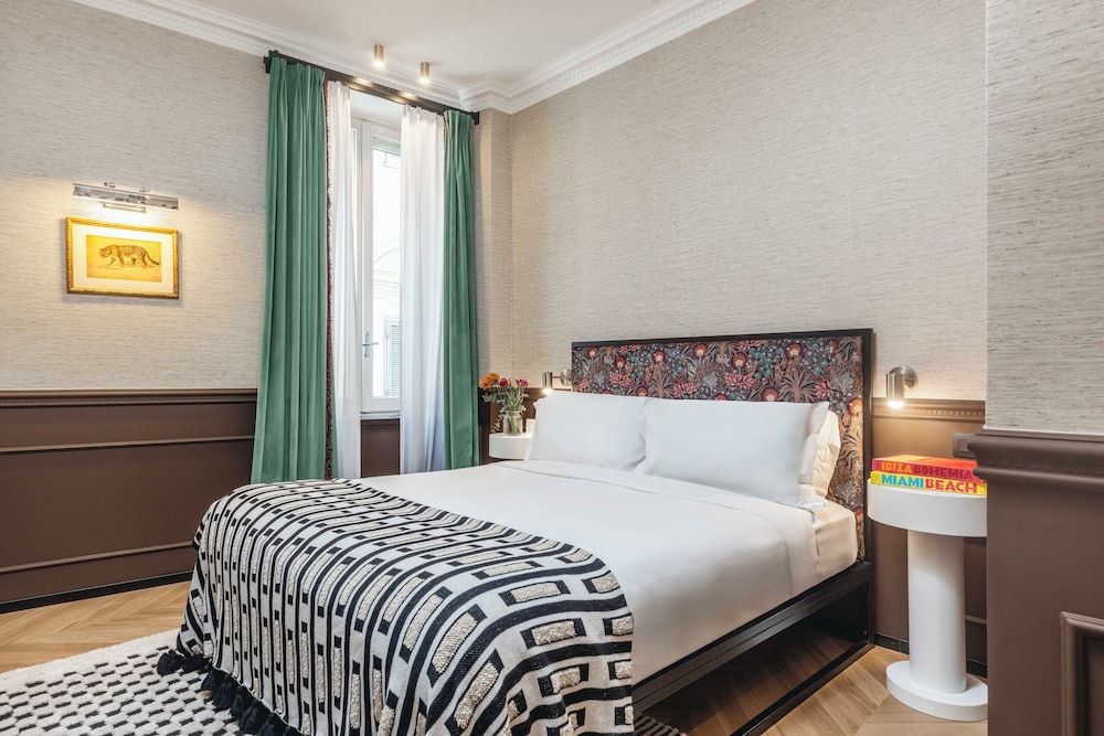 The Couper Colonna Deluxe Double Room 12