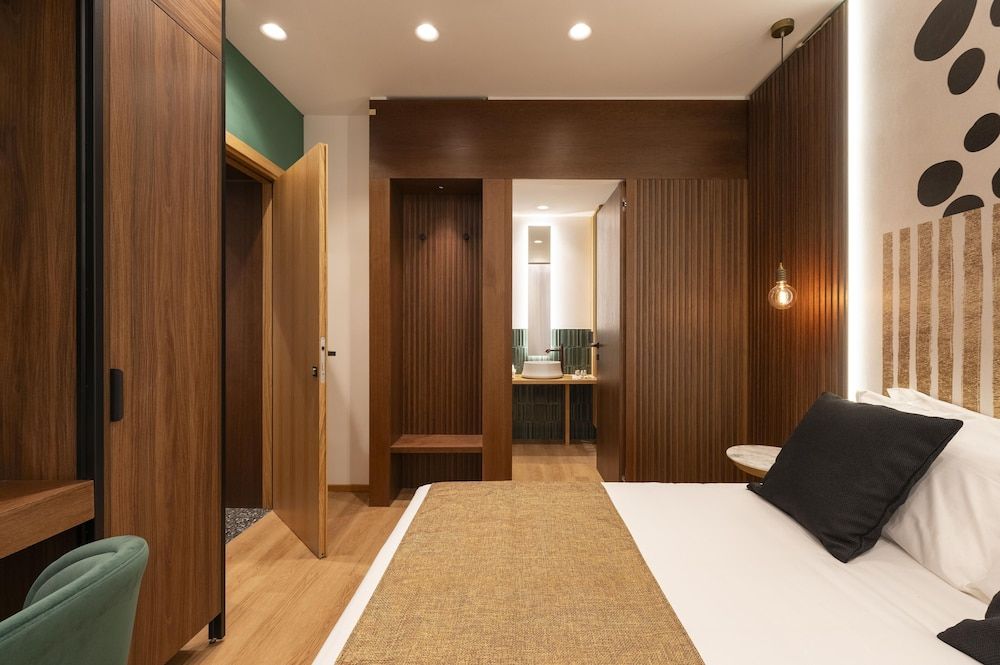 Palazzetto Symphony Deluxe Double Room 15