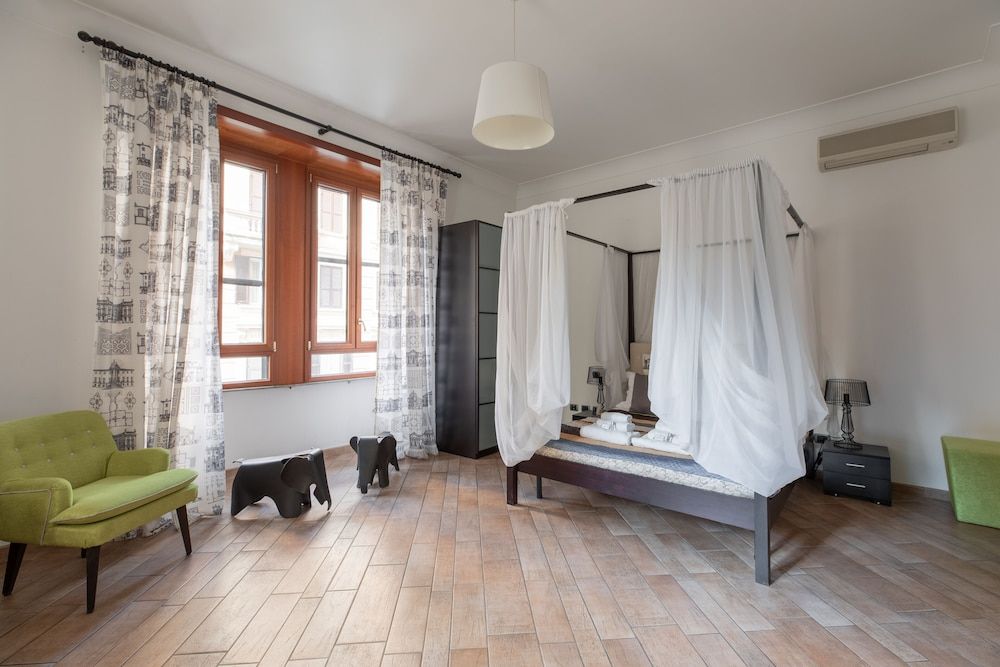 undefined Flaminiarooms 2