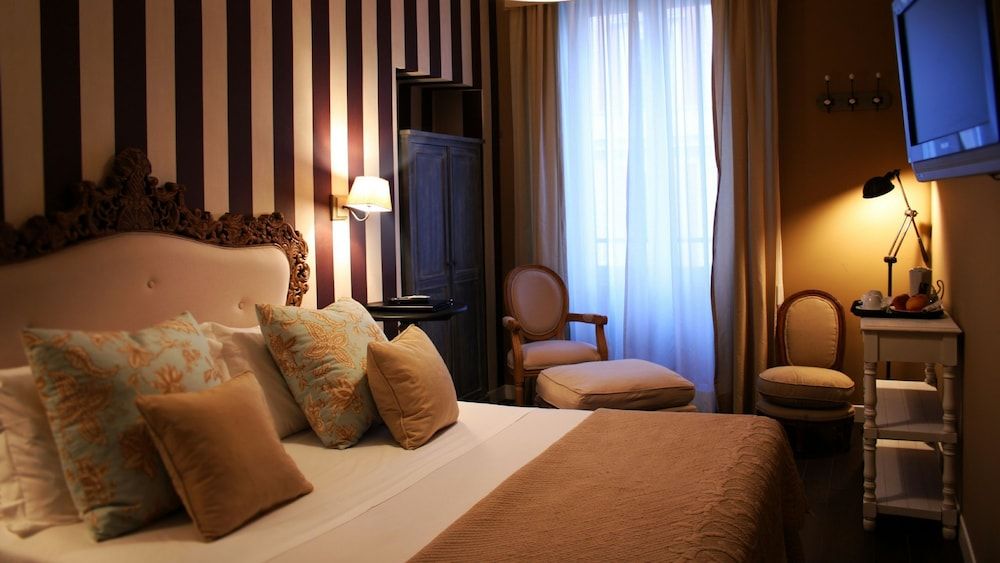 undefined The B Place Ezio 8