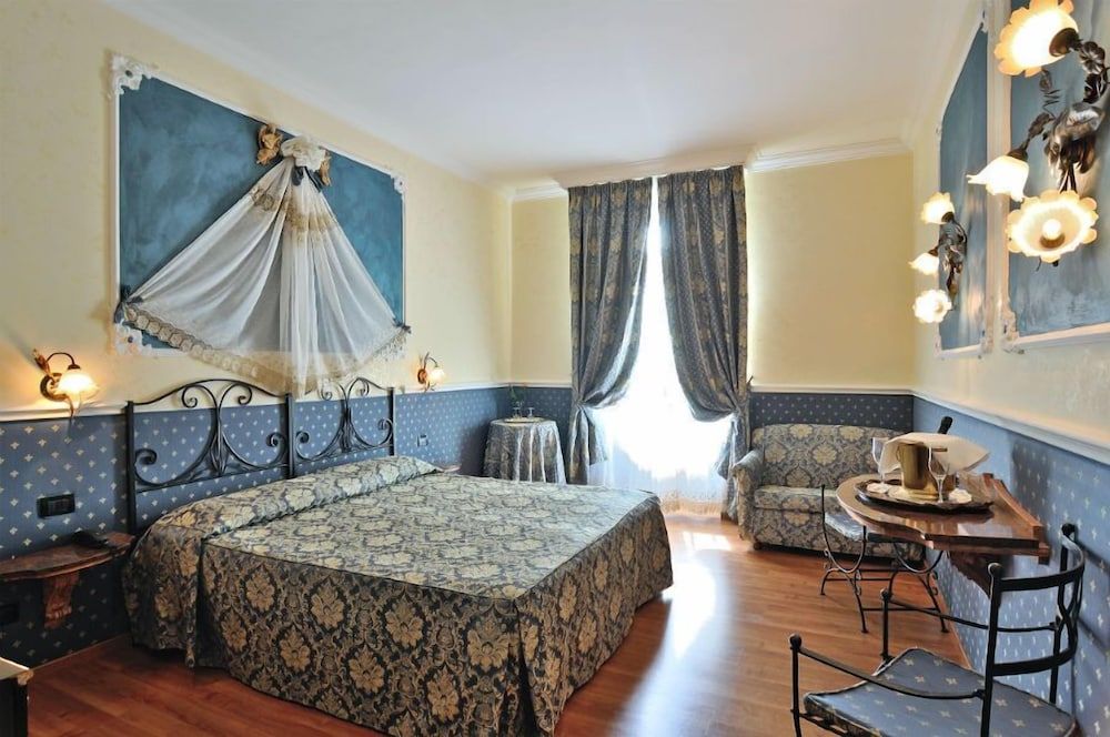Residenza Antica Roma Quadruple Room 4