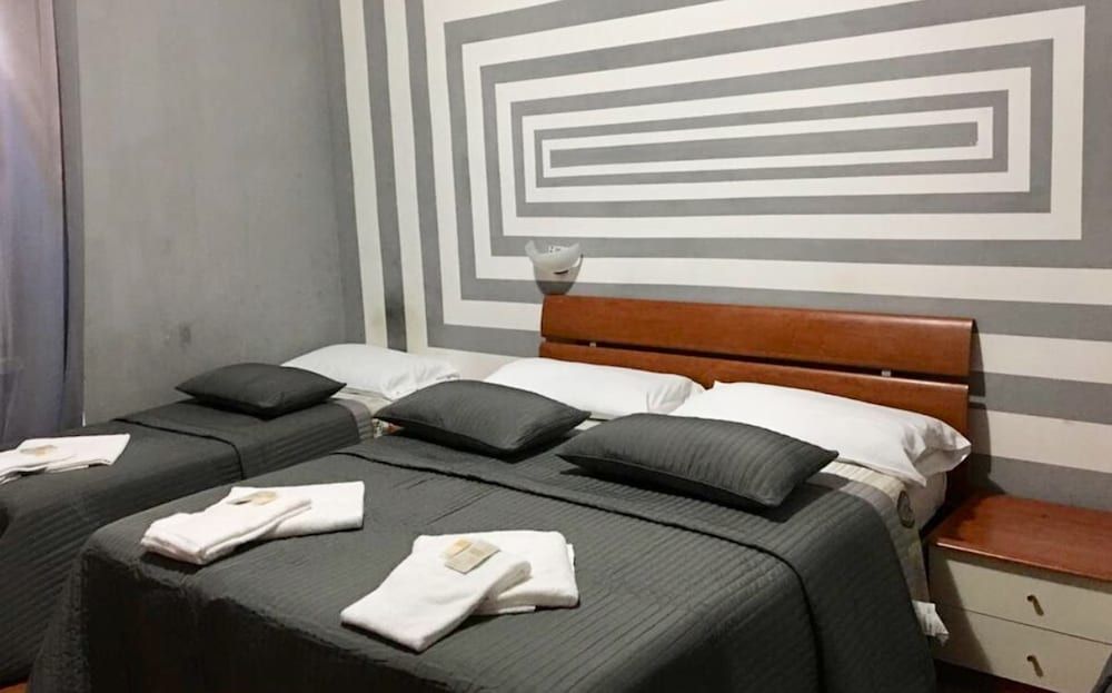 undefined Hi Termini 2