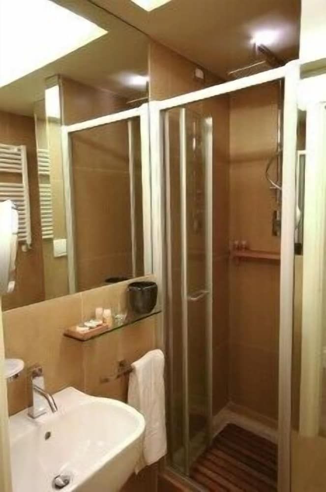 undefined Hotel Valeri 2