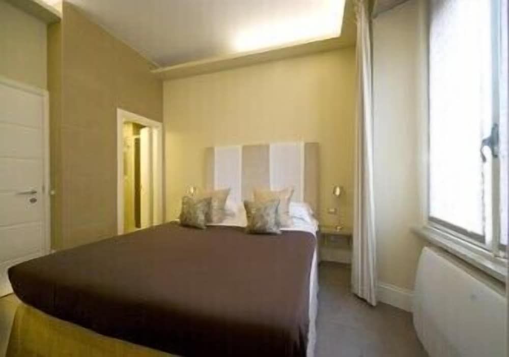 undefined Hotel Valeri 7