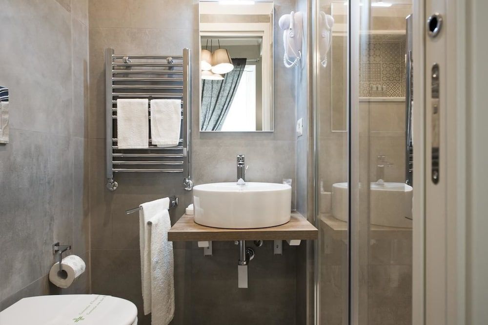 undefined Borghetto Cavalleggeri 9