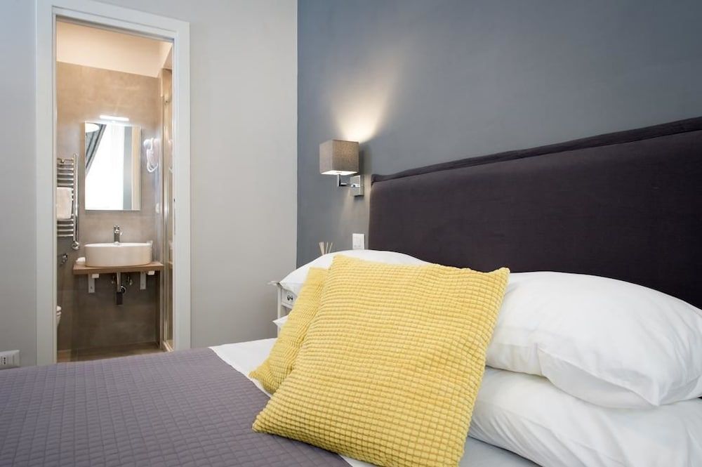 undefined Borghetto Cavalleggeri 4