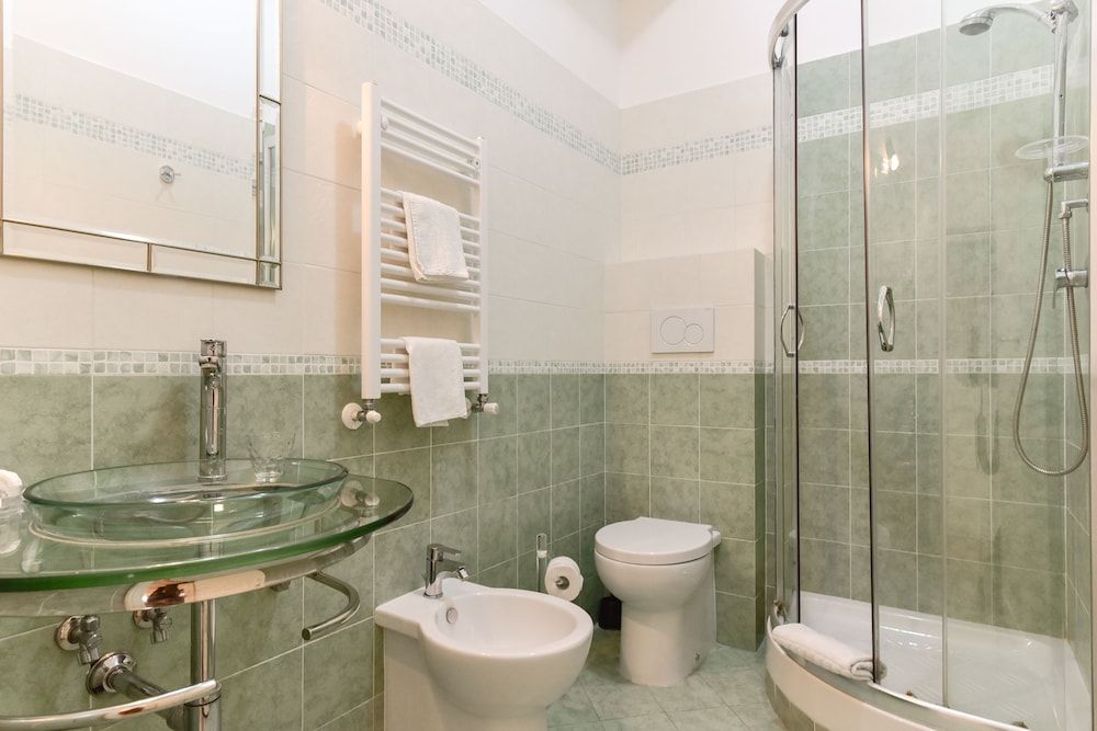 Domus Bella Roma Classic Triple Room 8