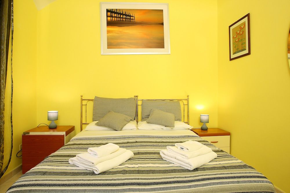 undefined Roman and Italian 9