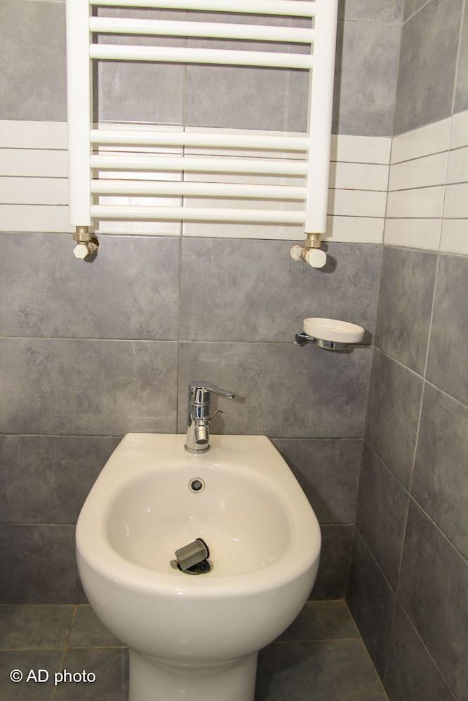 Homesuitehome Double Room, Private Bathroom 4