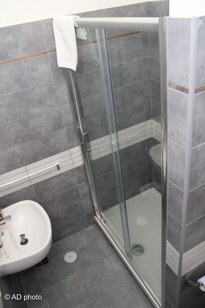 undefined Homesuitehome 7