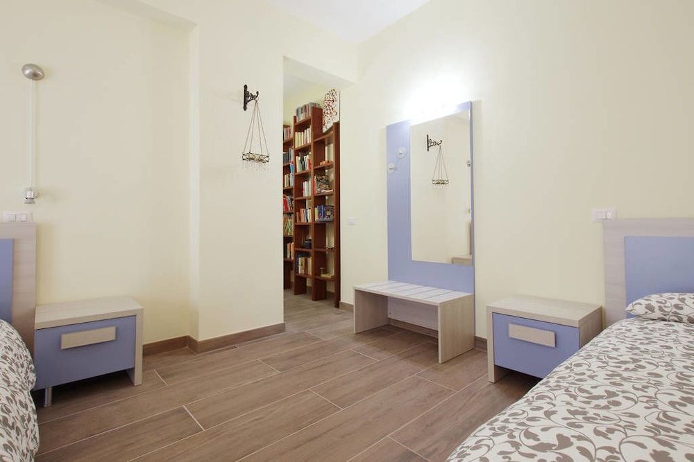 Homesuitehome Triple Room, Private Bathroom 7