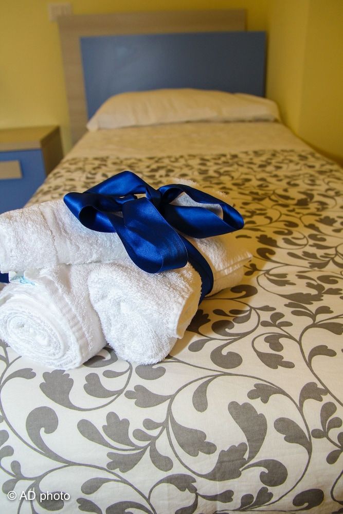 Homesuitehome Triple Room, Private Bathroom 2