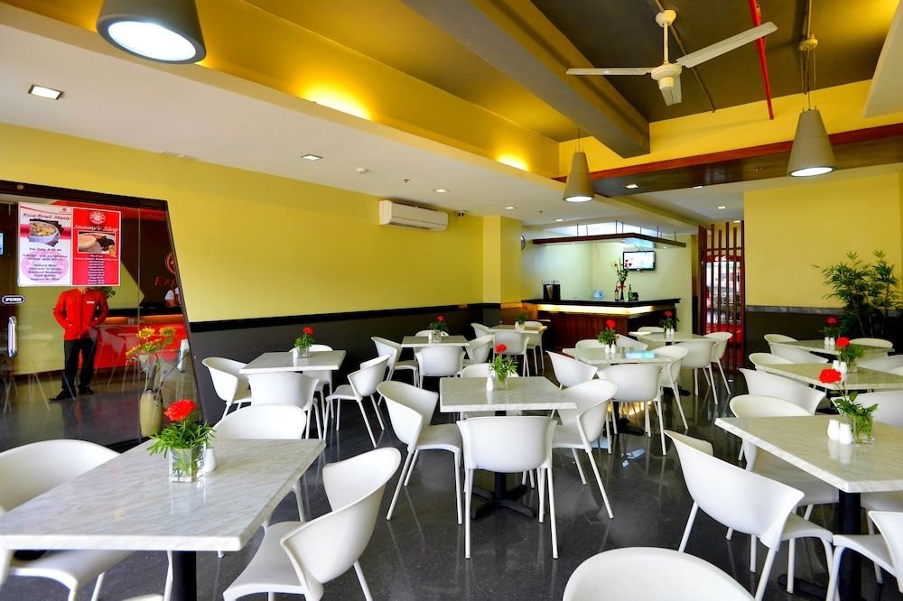 undefined Express Inn - Cebu Hotel 7