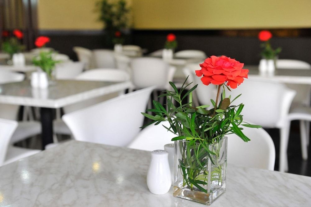 undefined Express Inn - Cebu Hotel 10