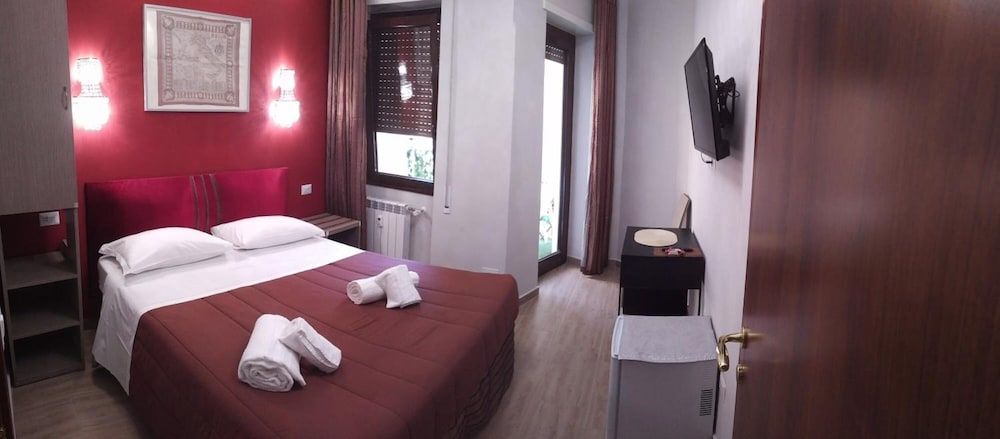 undefined Seven Miracles Inn 6