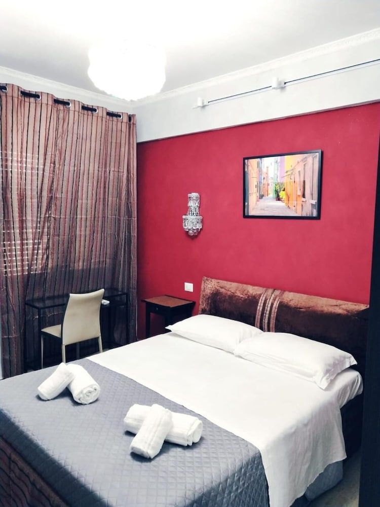 undefined Seven Miracles Inn 7