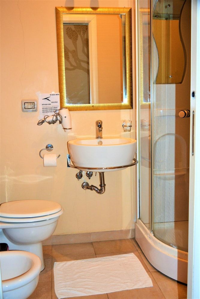 Art And Relax Termini Standard Quadruple Room 5