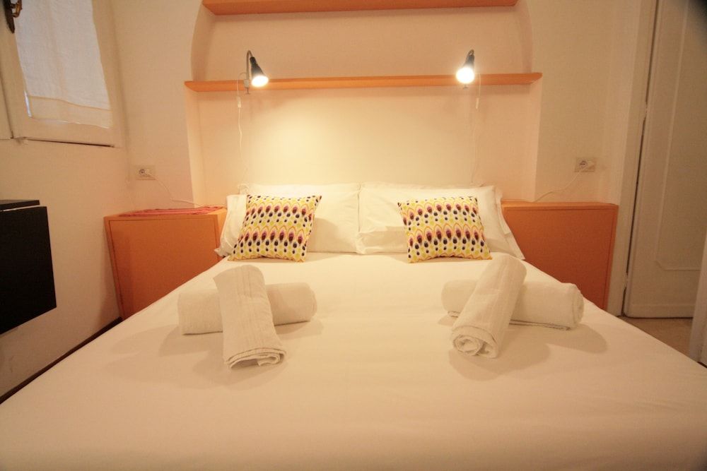 House Monti 1875 City Studio, Courtyard View (Via Leonina, 43)