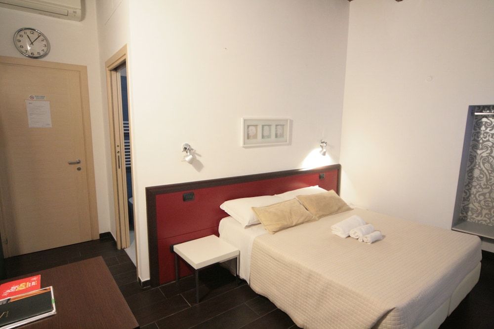 undefined House Monti 1875 10