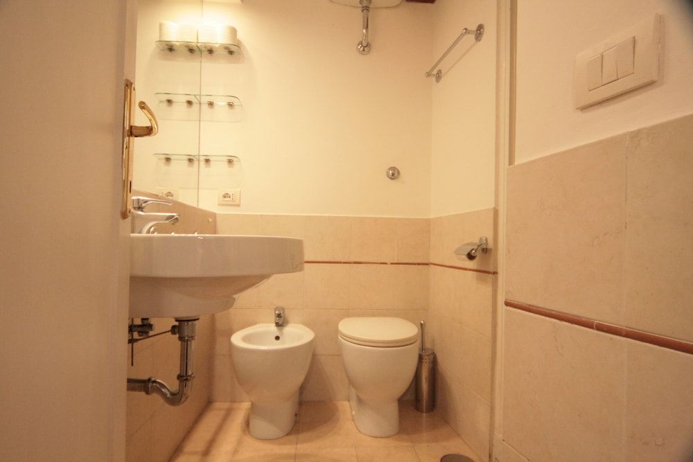 House Monti 1875 City Studio, Courtyard View (Via Leonina, 43) 11