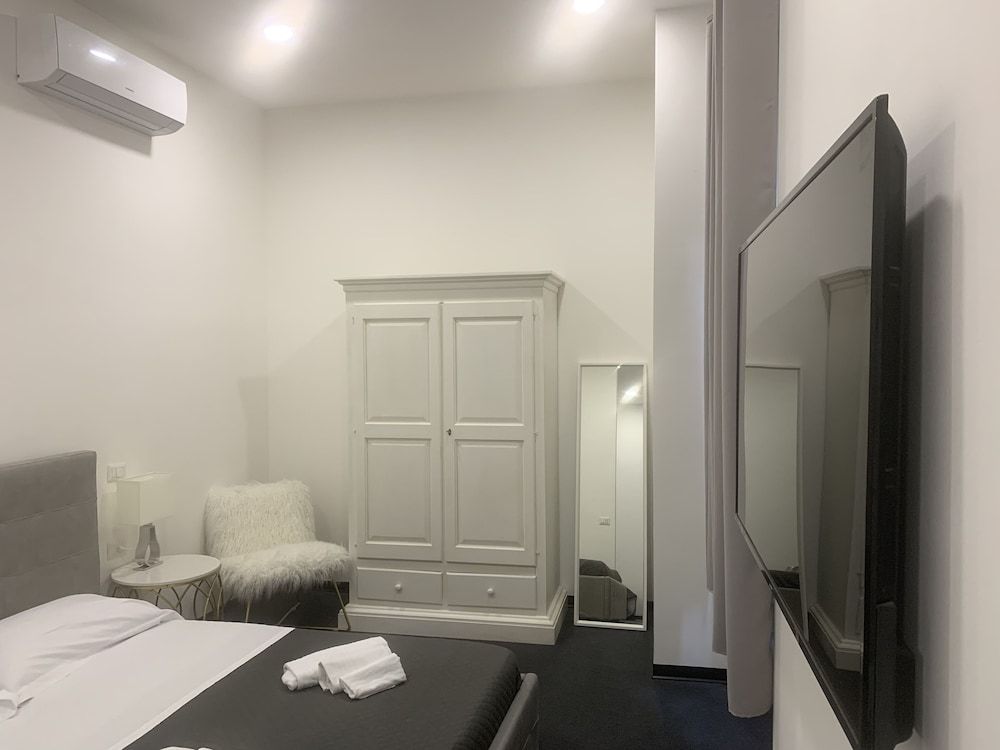 undefined Lungotevere Collection Suite 3