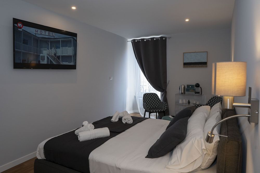 undefined Delsi Inn Piazza di Spagna 32 3