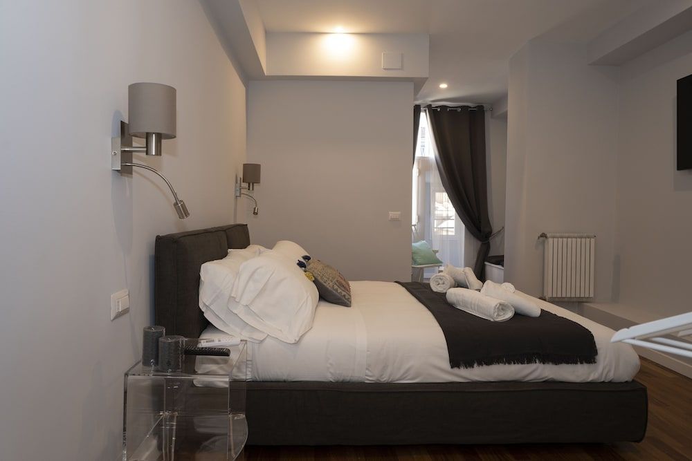 undefined Delsi Inn Piazza di Spagna 32 2