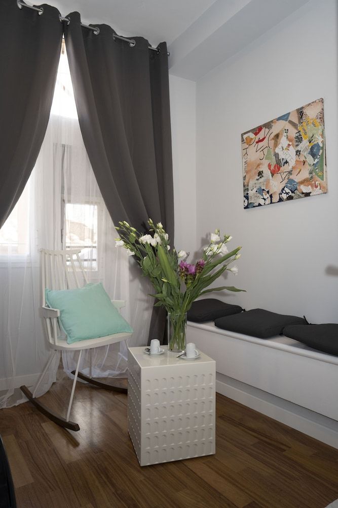 Delsi Inn Piazza di Spagna 32 Double Room 15