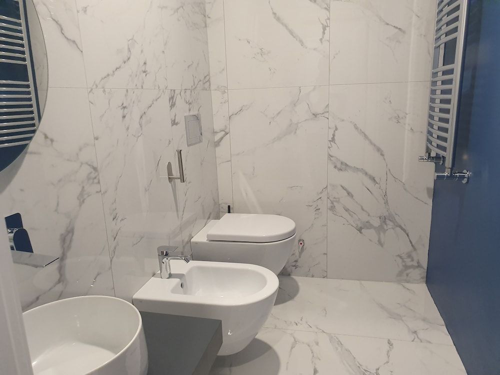 Delsi Inn Piazza di Spagna 32 Deluxe Quadruple Room 17