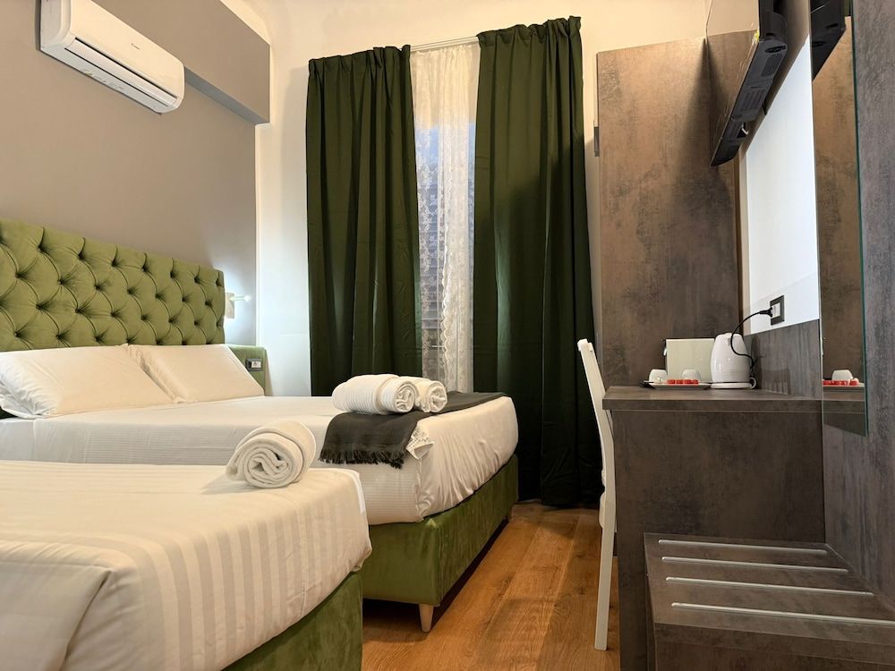 undefined Conte House 3