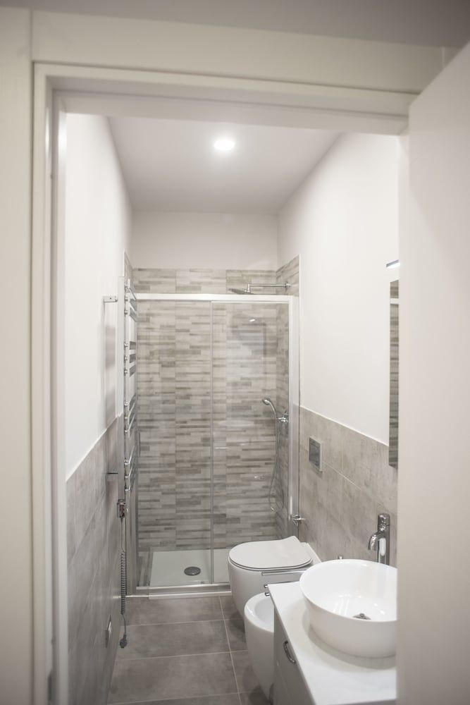 Winkler Suites Classic Room (105) 3