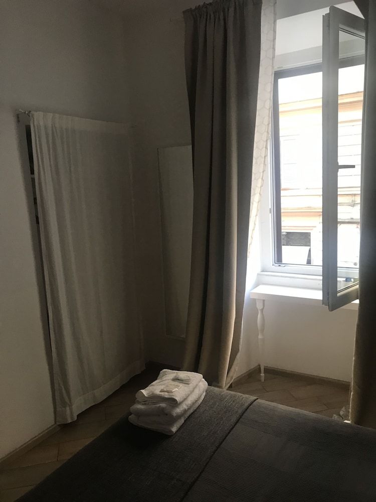 undefined Vatican Vanity 10