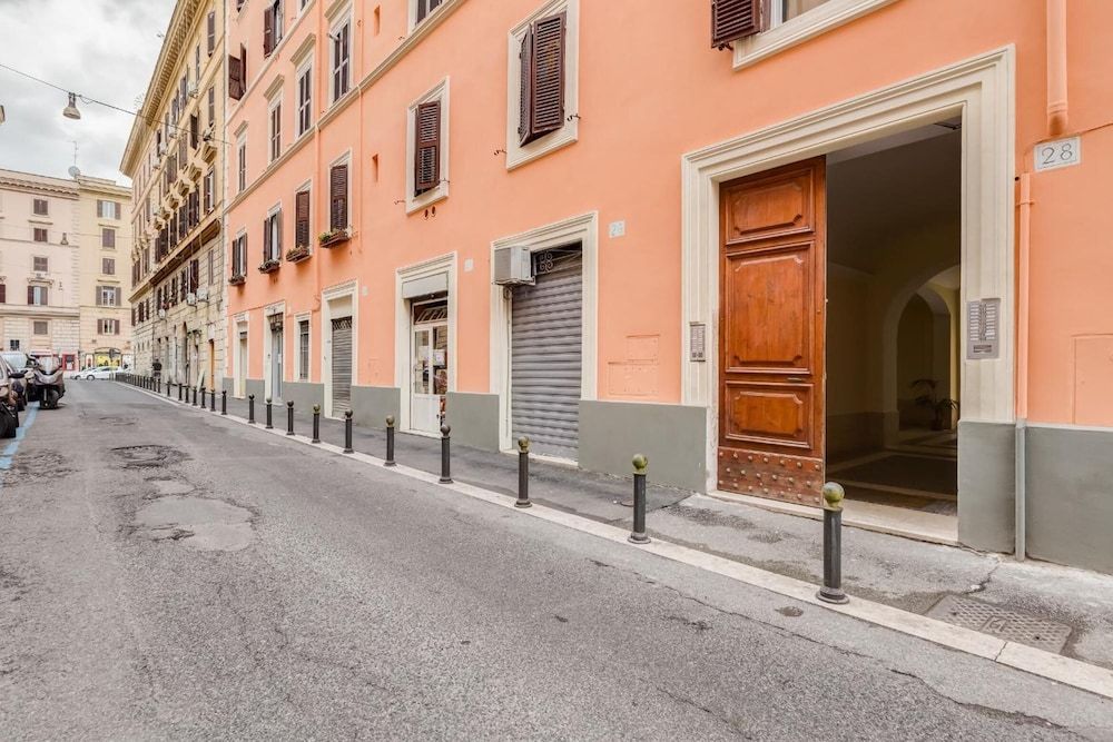 undefined Vatican Vanity 3