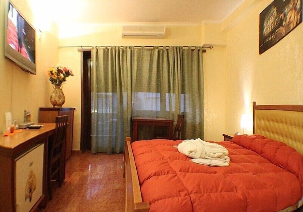 Caligola Resort Superior Double Room 9