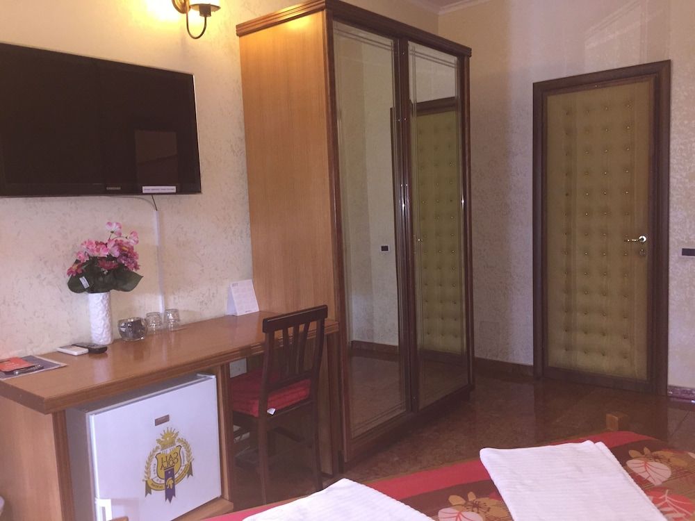 Caligola Resort Superior Double Room 5