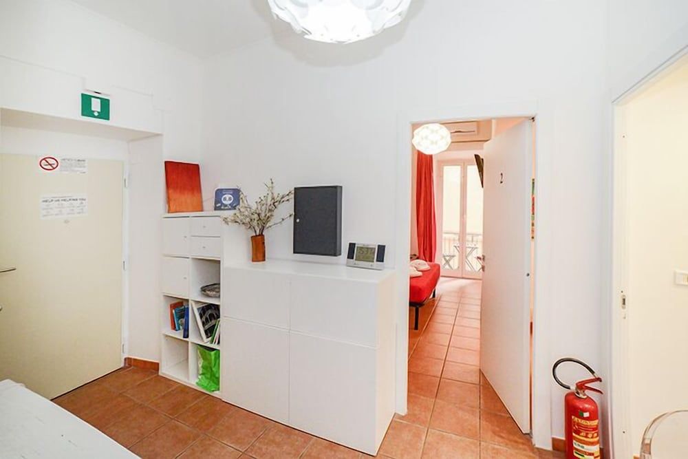 undefined B&B Be First 8