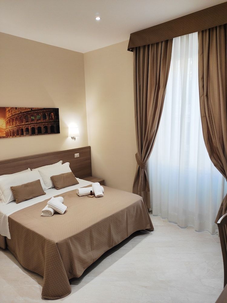 Luxury Suites - Stay Inn Rome Experience Deluxe Double Room