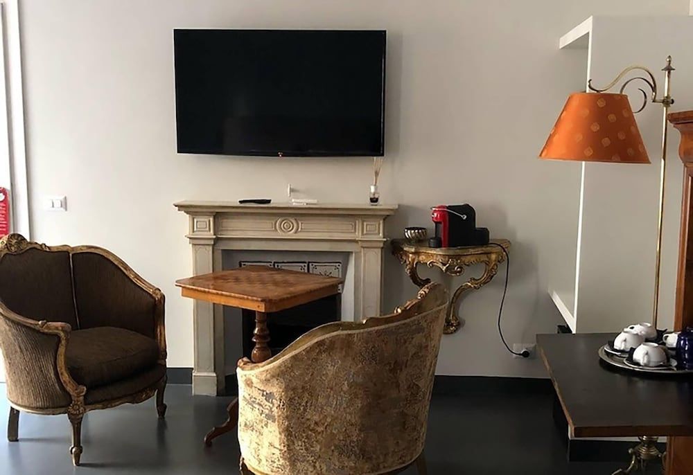 Room94 Piazza Di Spagna Deluxe Double or Twin Room 16
