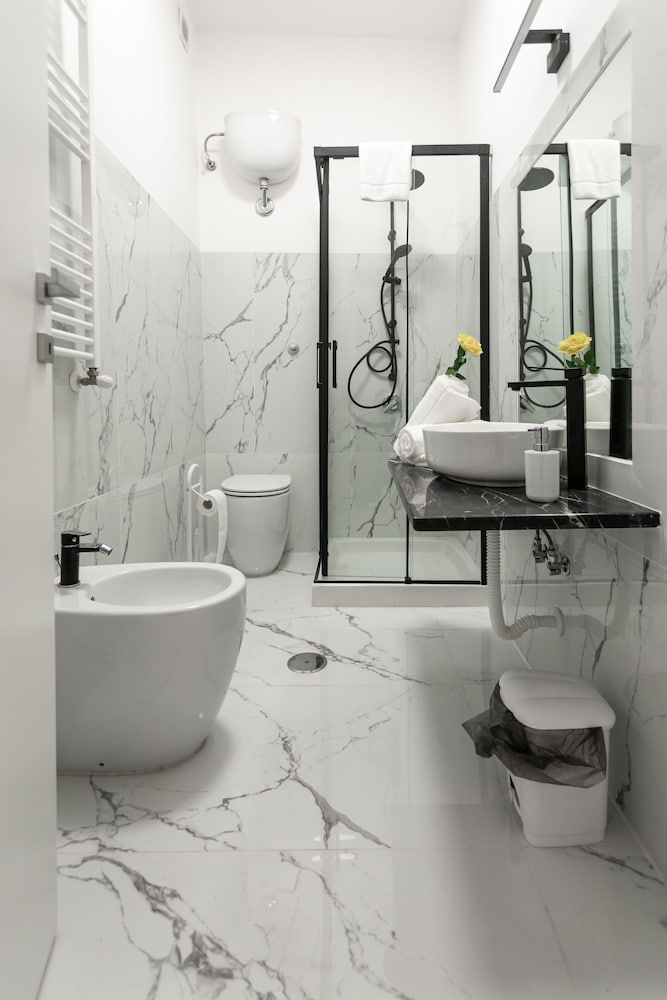 Re di roma rooftop Luxury Double or Twin Room, Jetted Tub, Tower (1) 3