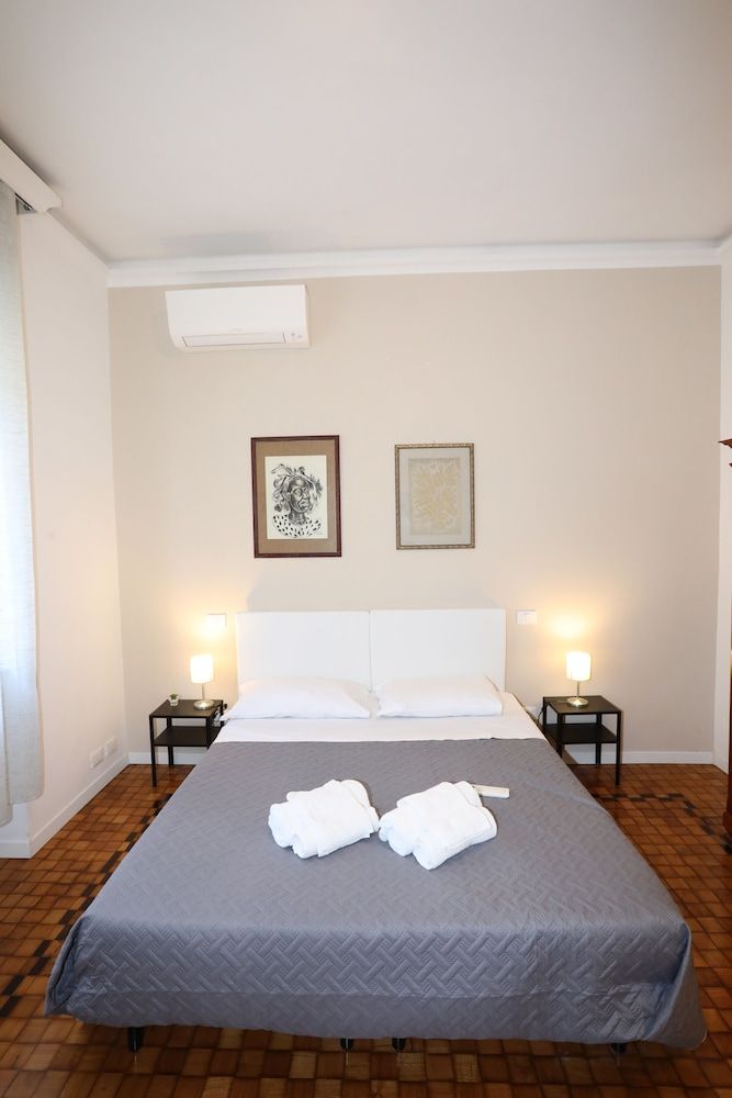 Unique Luxury Apartment and Rooms Deluxe Double Room