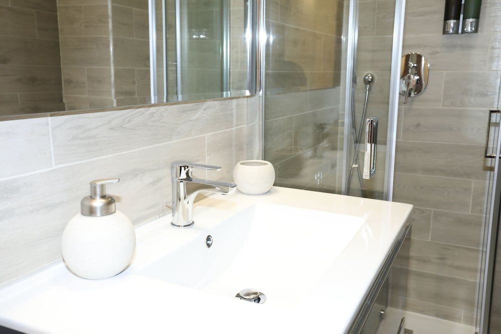 Unique Luxury Apartment and Rooms Deluxe Double Room 12