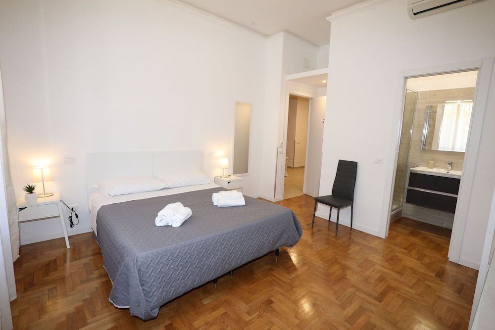 Unique Luxury Apartment and Rooms Deluxe Room 3