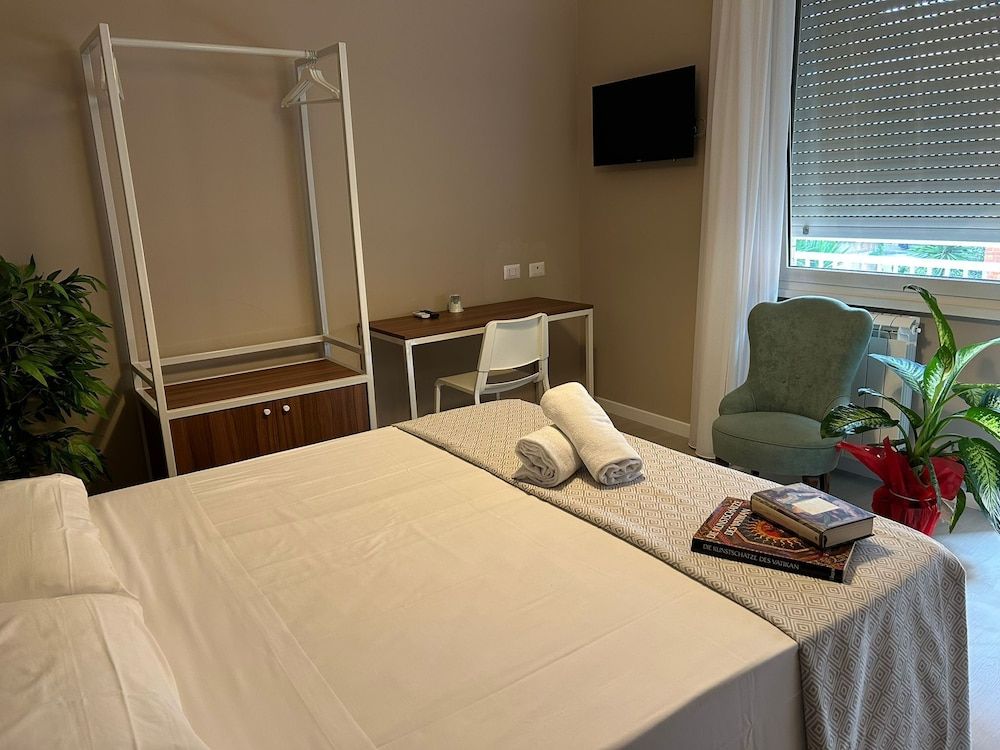 Villa Angeli - Casa per Ferie Double or Twin Room, Balcony 8