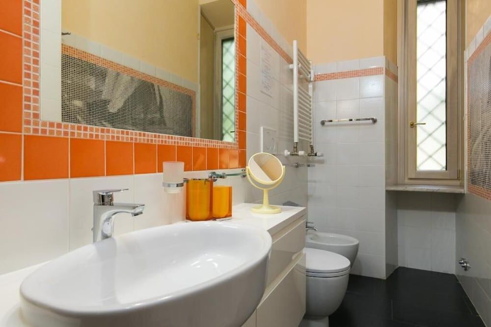 Anthony 47 Junior Suite 3